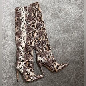 Perfect condition animal print pointed toe heeled boots